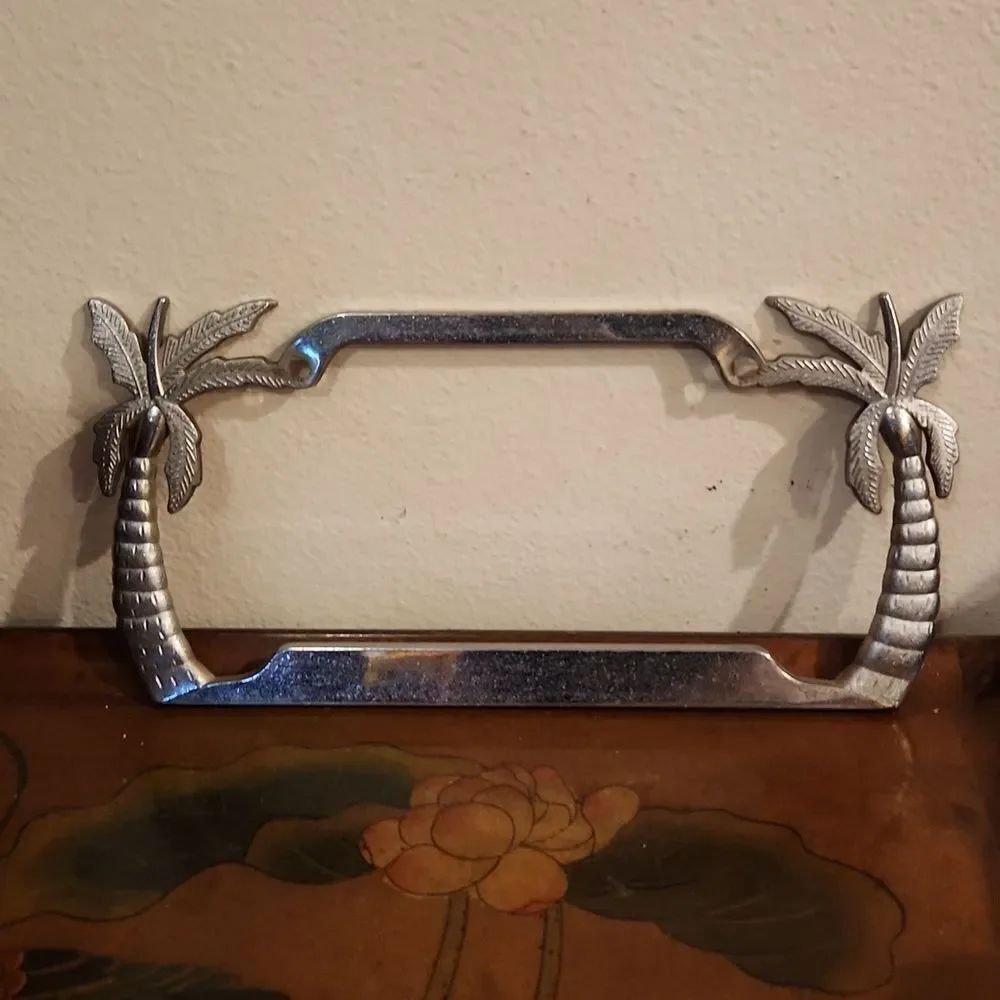 Palm Tree Metal License Plate Frame